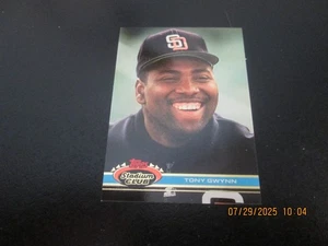 TONY GWYNN PADRES 1991 TOPPS STADIUM CLUB BASEBALL CARD #308 FREE SHIPPING - Picture 1 of 2
