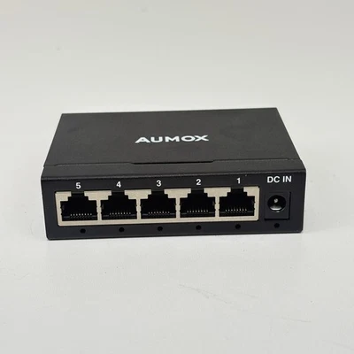 AUMOX SG205 5‑Port Gigabit Ethernet Unmanaged Network Switch - Image 1 of 4
