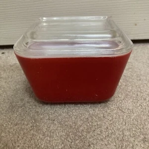 Vintage PYREX RED Refrigerator Dish 0501 With LID 501C Ribbed - Picture 1 of 14