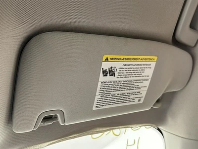 Parasol para pasajeros iluminado sin techo corredizo compatible con 13-14 FUSION 2730392 Foto 1 de 4