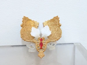 Pieza de hombro Ever After High Apple White Royally, dorado rojo blanco cuello - Imagen 1 de 5