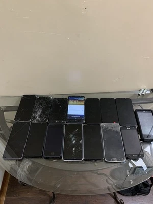 lote de 15 teléfonos celulares android para piezas Foto 1 de 4