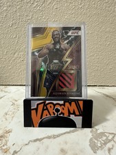 Aljamain Sterling 2023 Select Gold Patch /10 Sparks
