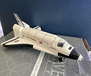 Daron United States NASA 8” Space Shuttle Atlantis Die Cast & Plastic Pull Back - Picture 1 of 4