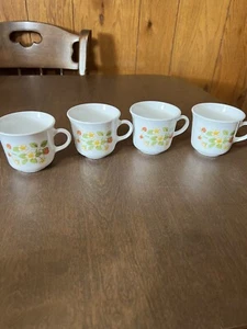 Juego de 4 tazas de café CORELLE By Corning STRAWBERRY SUNDAE tazas flores vintage - Imagen 1 de 12