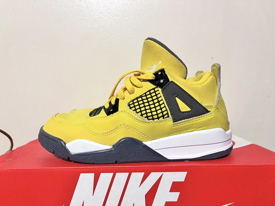 2021 Youth Nike Air Jordan IV 4 GS cinza relâmpago amarelo tamanho 2Y usado raro NDS - Imagem 1 de 4