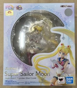 Figuarts ZERO Chouette Super Sailor Moon Bright Moon & Legendary Silver Crystal - Picture 1 of 3