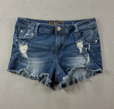 Shorts feminino Rue 21 10 cortes azuis cintura média lavagem média jeans stretch rasgado - Imagem 1 de 4