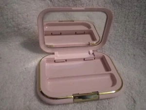 Specchio compatto Mary Kay rosa largo 3 1/2" ricaricabile vintage rettangolo vuoto - Foto 1 di 3