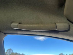 2004 Nissan Pulsar N16 Left Front Grab Handle Sedan Hatch 00-05 #B274 - Picture 1 of 12
