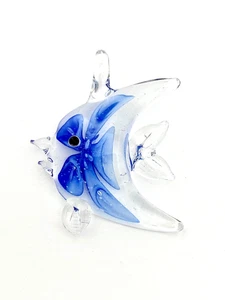 Lampwork Art Glas blau intarsiert Engel Fisch Anhänger mit Bügelschlaufe - Bild 1 von 1