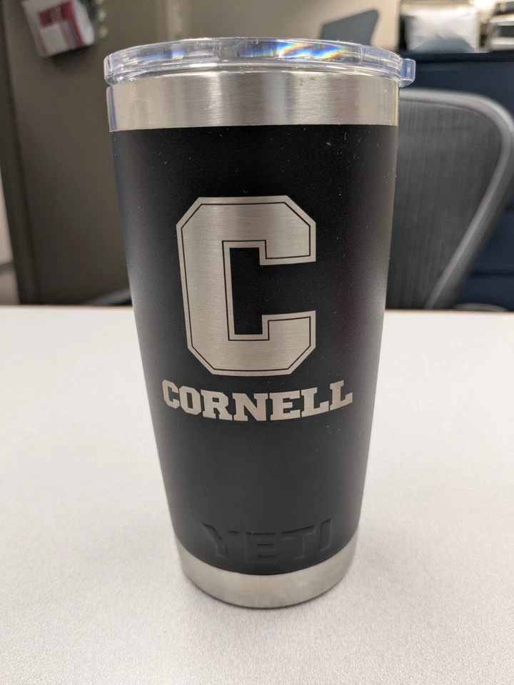 Cornell University - многоразовая кофейная кружка Black Yeti 20 унций - Изображение 1 из 4
