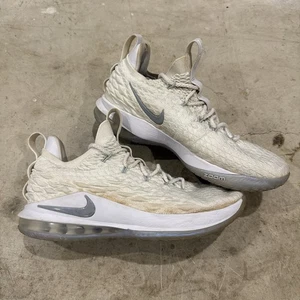 Nike Herren Lebron 15 XV Weiß Silber Schnürschuh Mittelhoch Basketballschuh Größe 9,5 - Bild 1 von 10
