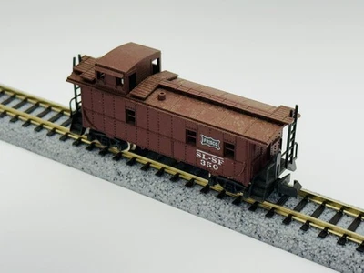 ATLAS #3578 N Scale 8 Window Cupola Offset Caboose Rolling Stock - Frisco - Image 1 of 3
