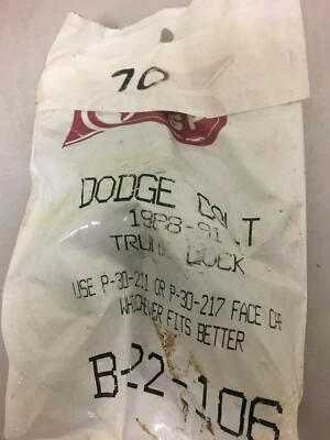 cerradura maletero dodge colt b-22-106 Foto 1 de 2