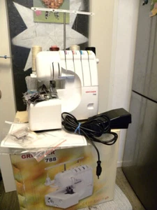 Overlock Gritzner 788 Nähmaschine 2/3/4 Faden, Differentialtransport - Bild 1 von 10