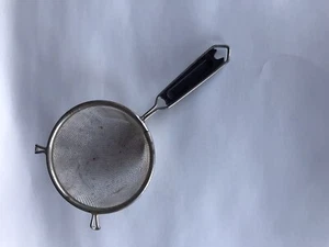 Vintage Strainer Black Handle Marked Italy Wire Mesh Farmhouse Kitchen Utensil - Picture 1 of 2