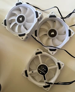 3x Corsair Ll120 120mm Computer Fan - White triple set! RGB hub included! - Afbeelding 1 van 3