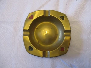 Messing Aschenbecher 11 cm Durchmesser mit Motiv Kartenspiel sehr guter Zustand - Bild 1 von 6