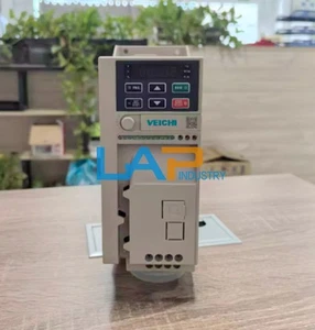 1PCS New Frequency converter AC10-T3-2R2G-B Inverter 2.2KW 380V - Bild 1 von 2