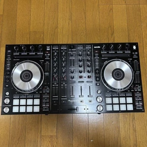Pioneer DDJ SX2 DJ Controller Serato Performance Pad Mixer USB Professional Test - Picture 1 of 11