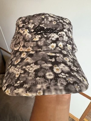 Supreme Liberty Floral 6 paneles negro/blanco FW21 Foto 1 de 4
