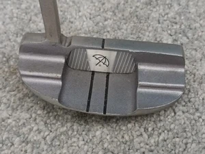 Bay Hill Red Face Series lll Right Hand 35" Golf Putter - Picture 1 of 8