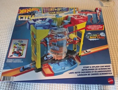 Hot Wheels - Stunt&Splash Car Wash - Cambios de color coche incluido nuevo Foto 1 de 3