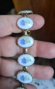 Lovely 1950s/1960s Porcelain Bracelet With Blue Flowers With Gold Plating. Nice - Picture 1 of 3