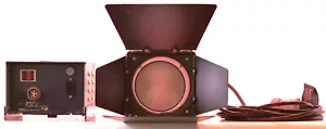 KOBOLD DLf 200 S HMI TAGESLICHT-LEUCHTE MIT TOR UND VORSCHALTGERÄT IM KOFFER - Bild 1 von 6