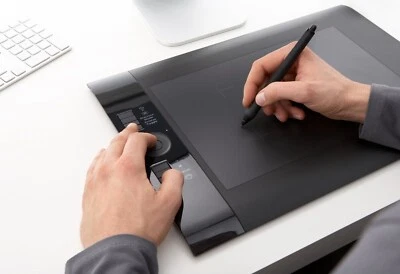 Wacom Intuos 4 Tablet PTK840 Large Size Pad, Pl Check Description - Image 1 of 4