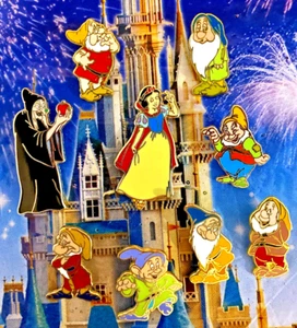 ð Snow White and the Seven Dwarfs Pin Set of 9 Pins: Snow White Evil Queen Pins - Picture 1 of 2