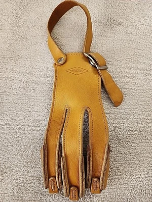 Neet Archery Shooting Glove - Tan - Adult L / M Leather - Image 1 of 4