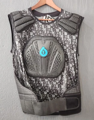 Sixsixone  Black Core  Saver Adult Body Armor -Mountain Bike -BMX- Motocross XXL - Image 1 of 4