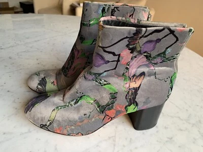 Rag & Bone Drea Velvet Floral Ankle Boots Made In Italy Size 38.5 US 8 - Image 1 of 4
