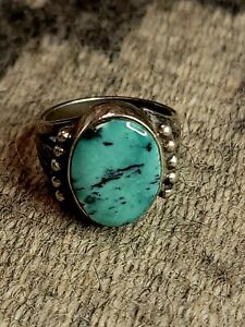 VINTAGE NAVAJO Sterling Silver & Turquoise Ring, size 6.5