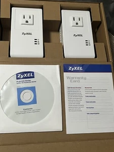 Zyxel Model PLA4215 Powerline Ethernet Plugs Pair - New in Box - Picture 1 of 9