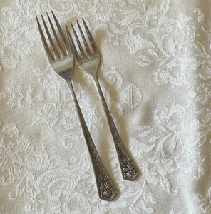 De colección OXFORD HALL "TAPIZ DE REINAS" TENEDOR DE CENA Y TENEDOR DE ENSALADA de acero inoxidable Japón - Imagen 1 de 2