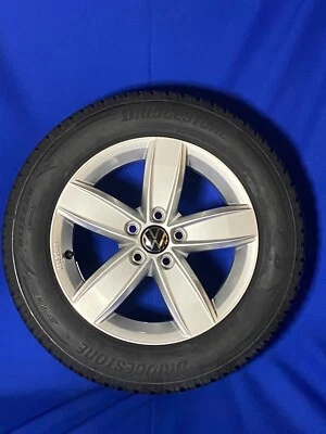 Original Winterradsatz VW Polo  5.5x15 mit 185/65 R15 Bridgestone Blizzak LM005 - Bild 1 von 3