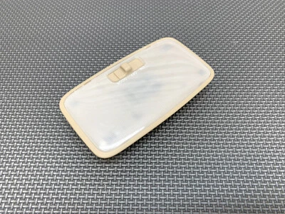 Luz interior domo trasero Lexus GX470 2003-2007 OEM BEIGE/TOSTADO Foto 1 de 4