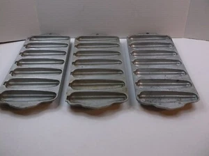 Set of 3 Vintage Wearever Cast Aluminum Corn Bread Muffin Mold Baking Pan #2797 - Picture 1 of 5