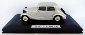 Hynek Knopp modellini auto C43-045 Tatra tipo 75 berlina 1936, M 1:43 - Foto 1 di 6