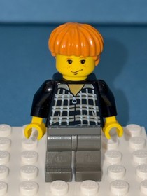 LEGO Harry Potter #4727 - Ron Weasley - hp032 - Light Scratches/No Cracks