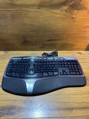 Microsoft Natural Wired Ergonomic Keyboard 4000 V1 KU-0462 QWERTY English WFH - Image 1 of 4
