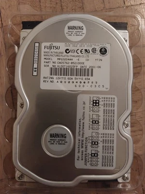 20.4 GB IDE Fujitsu MPG3204AH P-ATA 7200rpm 2MB HDD 3,5" interne Festplatte - Bild 1 von 3