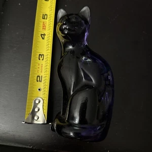 FENTON CLEAR PURPLE AMETHYST SITTING CAT FENTON STICKER 5” TALL - Picture 1 of 6
