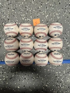 Pelotas de béisbol MLB. Una docena de pelotas de béisbol oficiales de Grandes Ligas Rawlings usadas en el juego - Imagen 1 de 4