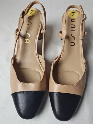 Unisa 女式黑色棕褐色帽头露背泵经典旧钱码 7M ~ 二手  — 第 1/4 张图片