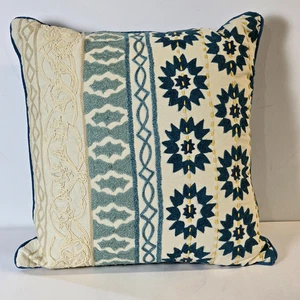 Pier 1 Imports Dekokissen bestickt türkis grün Beachy Boho Shabby Chic 17x17 - Bild 1 von 12