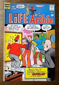 Life with Archie #124 Bronze Age Betty Jughead Veronica vg - Picture 1 of 4